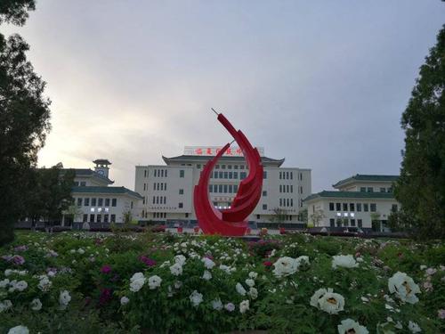 临夏回民中学